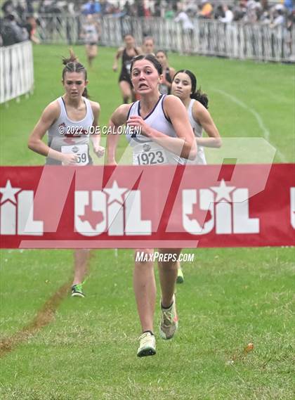 Thumbnail 3 in UIL Cross Country 4A Finals (2 Mile) photogallery.