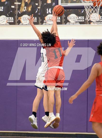 Thumbnail 2 in San Dieguito Academy vs. Colony (Mariko Memorial Classic) photogallery.