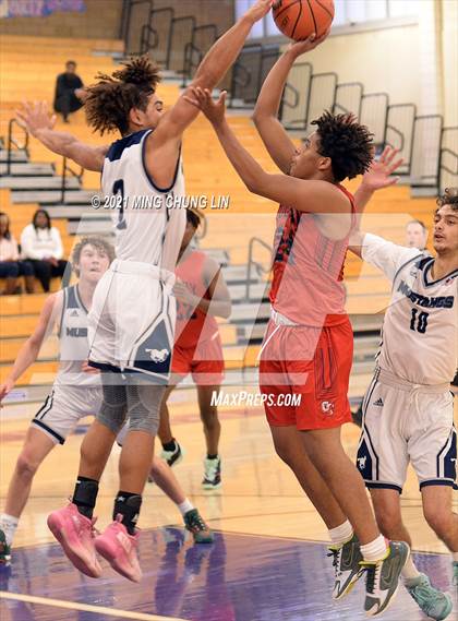 Thumbnail 2 in San Dieguito Academy vs. Colony (Mariko Memorial Classic) photogallery.