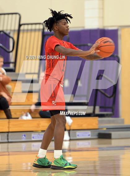 Thumbnail 3 in San Dieguito Academy vs. Colony (Mariko Memorial Classic) photogallery.