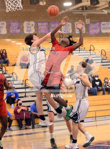 Thumbnail 3 in San Dieguito Academy vs. Colony (Mariko Memorial Classic) photogallery.