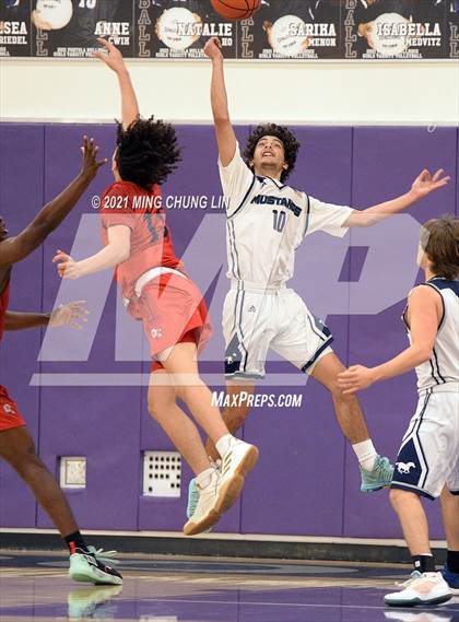 Thumbnail 1 in San Dieguito Academy vs. Colony (Mariko Memorial Classic) photogallery.
