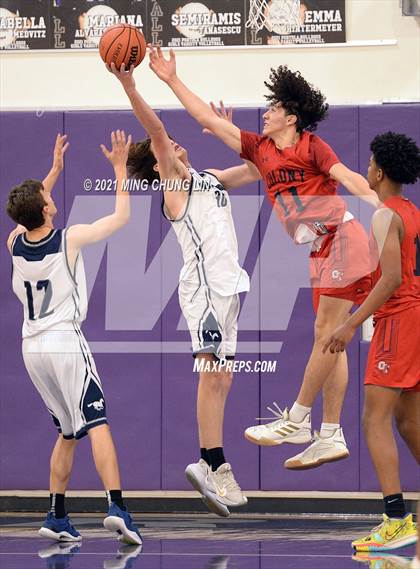 Thumbnail 3 in San Dieguito Academy vs. Colony (Mariko Memorial Classic) photogallery.