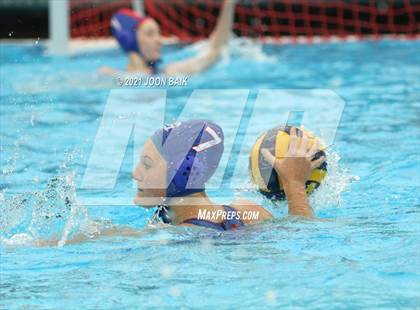 Thumbnail 3 in St. Ignatius vs Gunn (Amanda Mac Invitational) photogallery.