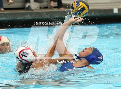 Thumbnail 2 in St. Ignatius vs Gunn (Amanda Mac Invitational) photogallery.