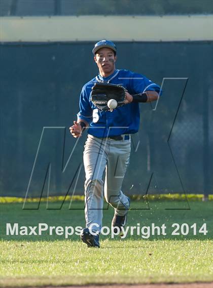 Thumbnail 1 in Santa Margarita vs. Huntington Beach (Hard 9 National Classic) photogallery.