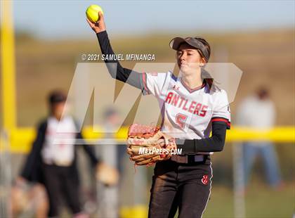 Thumbnail 2 in Elkhorn vs. Pius X photogallery.