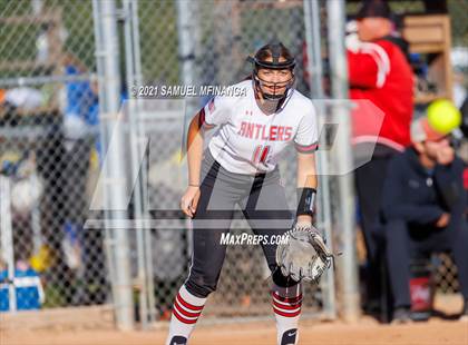 Thumbnail 2 in Elkhorn vs. Pius X photogallery.