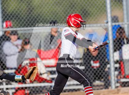Thumbnail 2 in Elkhorn vs. Pius X photogallery.