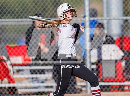 Thumbnail 2 in Elkhorn vs. Pius X photogallery.