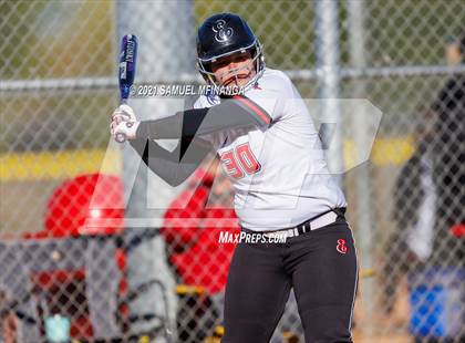 Thumbnail 2 in Elkhorn vs. Pius X photogallery.