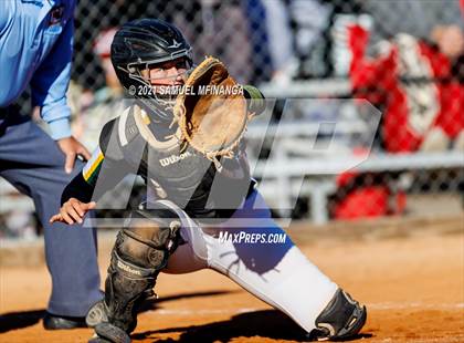 Thumbnail 1 in Elkhorn vs. Pius X photogallery.