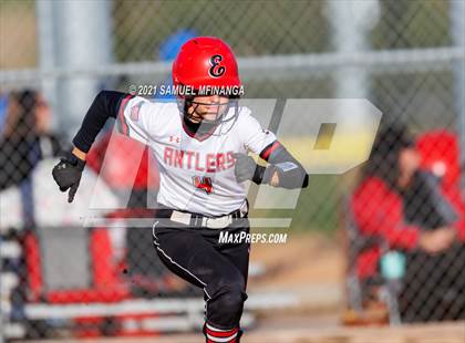 Thumbnail 3 in Elkhorn vs. Pius X photogallery.