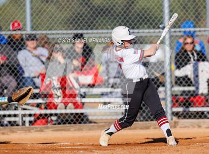 Thumbnail 3 in Elkhorn vs. Pius X photogallery.
