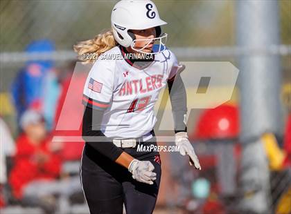 Thumbnail 2 in Elkhorn vs. Pius X photogallery.