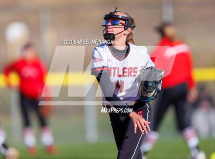 Thumbnail 2 in Elkhorn vs. Pius X photogallery.