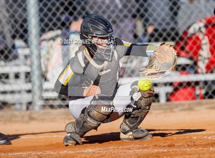 Thumbnail 1 in Elkhorn vs. Pius X photogallery.