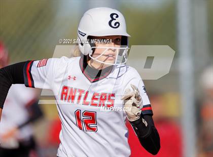 Thumbnail 1 in Elkhorn vs. Pius X photogallery.