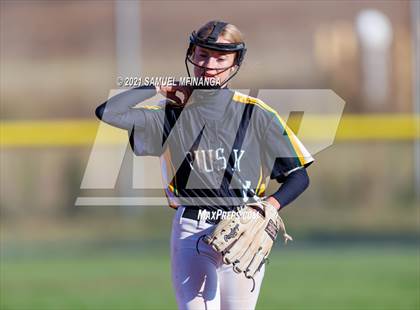 Thumbnail 3 in Elkhorn vs. Pius X photogallery.