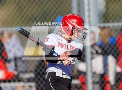 Thumbnail 3 in Elkhorn vs. Pius X photogallery.