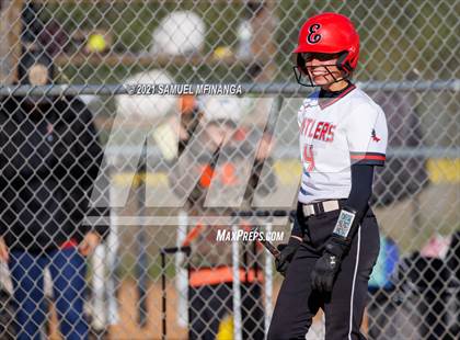 Thumbnail 2 in Elkhorn vs. Pius X photogallery.