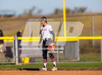 Thumbnail 3 in Elkhorn vs. Pius X photogallery.
