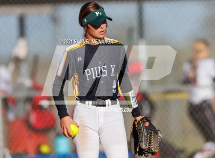 Thumbnail 2 in Elkhorn vs. Pius X photogallery.