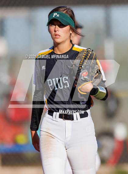 Thumbnail 1 in Elkhorn vs. Pius X photogallery.