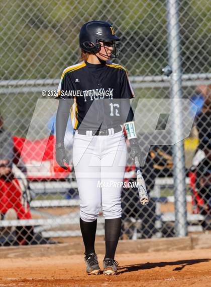 Thumbnail 3 in Elkhorn vs. Pius X photogallery.