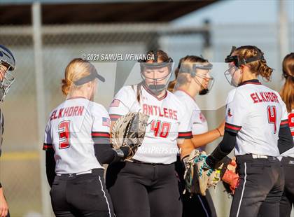 Thumbnail 2 in Elkhorn vs. Pius X photogallery.