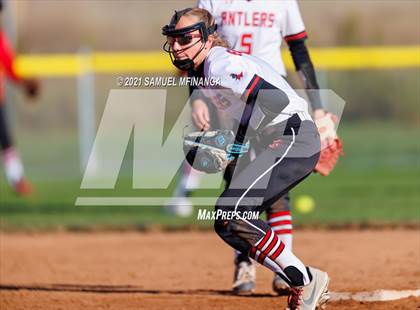Thumbnail 3 in Elkhorn vs. Pius X photogallery.