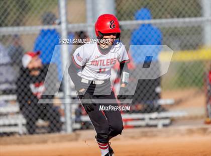Thumbnail 1 in Elkhorn vs. Pius X photogallery.