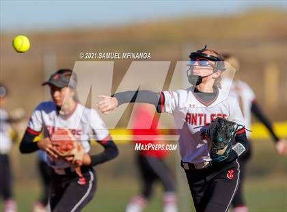 Thumbnail 1 in Elkhorn vs. Pius X photogallery.