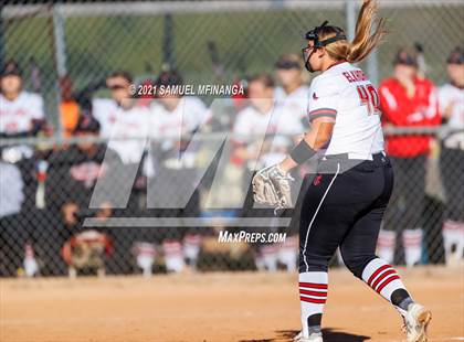 Thumbnail 1 in Elkhorn vs. Pius X photogallery.