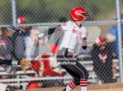 Thumbnail 2 in Elkhorn vs. Pius X photogallery.
