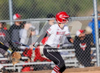 Thumbnail 2 in Elkhorn vs. Pius X photogallery.