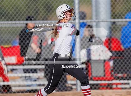 Thumbnail 3 in Elkhorn vs. Pius X photogallery.