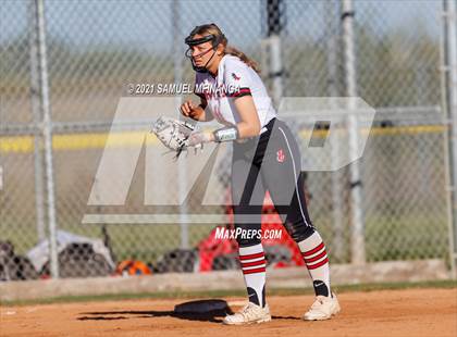 Thumbnail 2 in Elkhorn vs. Pius X photogallery.