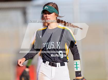 Thumbnail 1 in Elkhorn vs. Pius X photogallery.