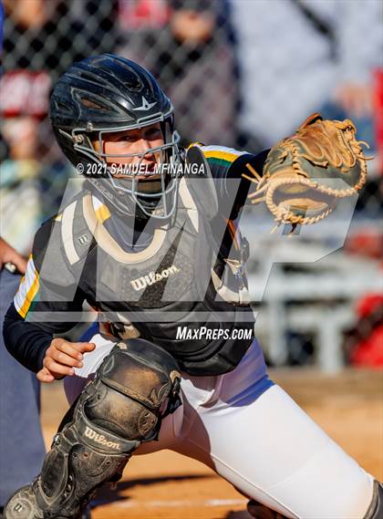 Thumbnail 3 in Elkhorn vs. Pius X photogallery.