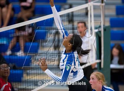 Thumbnail 1 in Aurora West College Prep Academy @ SkyView Academy photogallery.