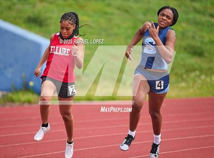 Thumbnail 2 in Dave Bethany Relays (200M) photogallery.