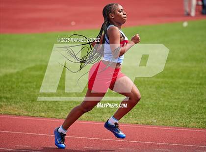 Thumbnail 1 in Dave Bethany Relays (200M) photogallery.