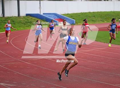 Thumbnail 2 in Dave Bethany Relays (200M) photogallery.