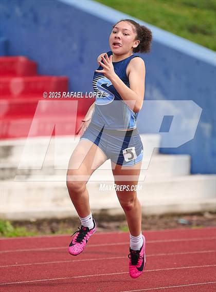 Thumbnail 1 in Dave Bethany Relays (200M) photogallery.