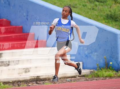 Thumbnail 3 in Dave Bethany Relays (200M) photogallery.