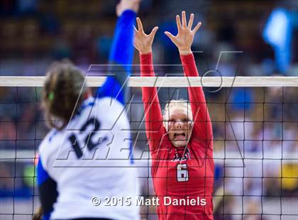Thumbnail 2 in Grandview vs. Denver East (CHSAA 5A Playoff) photogallery.
