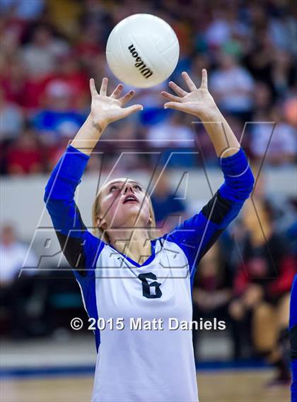 Thumbnail 1 in Grandview vs. Denver East (CHSAA 5A Playoff) photogallery.