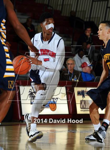 Thumbnail 1 in JW North vs. Leuzinger (MaxPreps Holiday Classic) photogallery.