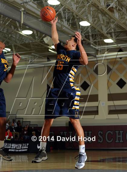 Thumbnail 1 in JW North vs. Leuzinger (MaxPreps Holiday Classic) photogallery.